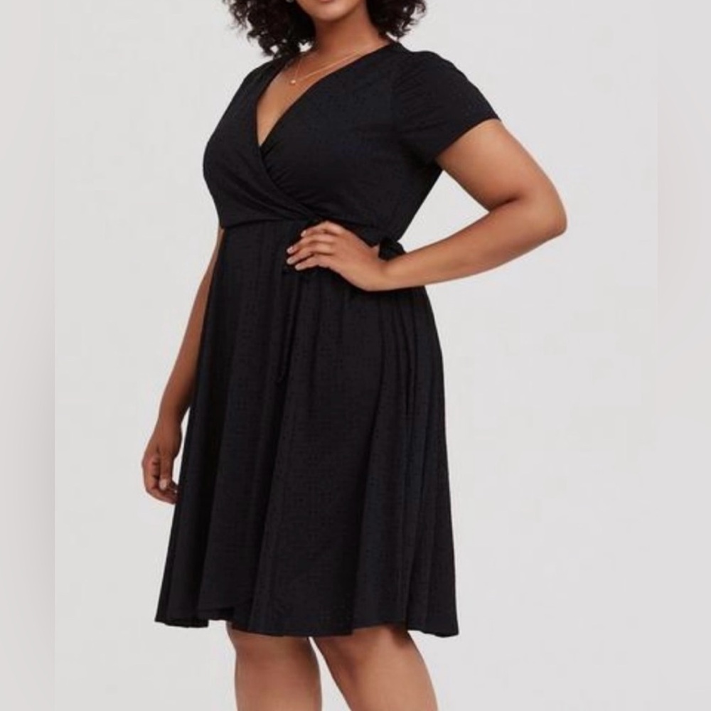 Torrid Black Babydoll Short Sleeve Eyelet Dress 3X Empire Waist Whimsigoth